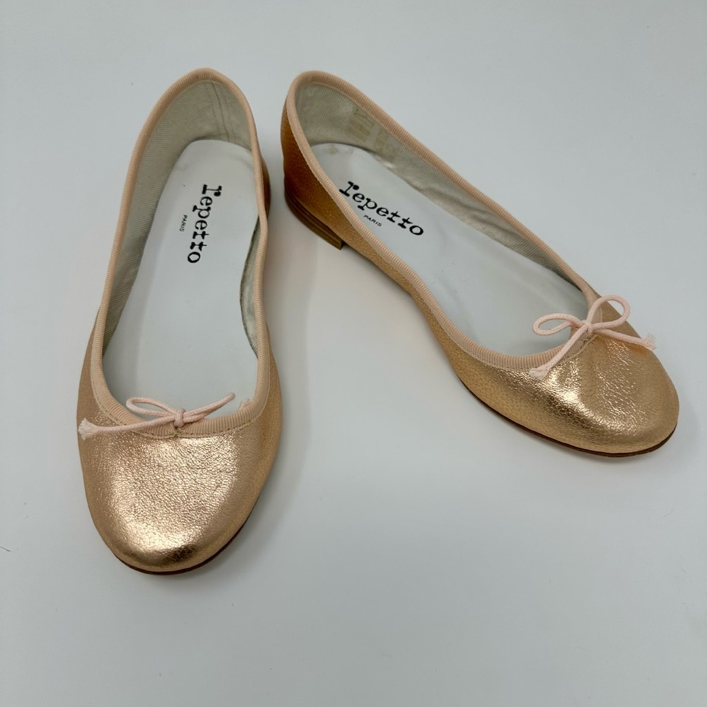 Repetto French CENDRILLON BALLET FLATS. Rose gold. French size 37. New no box.